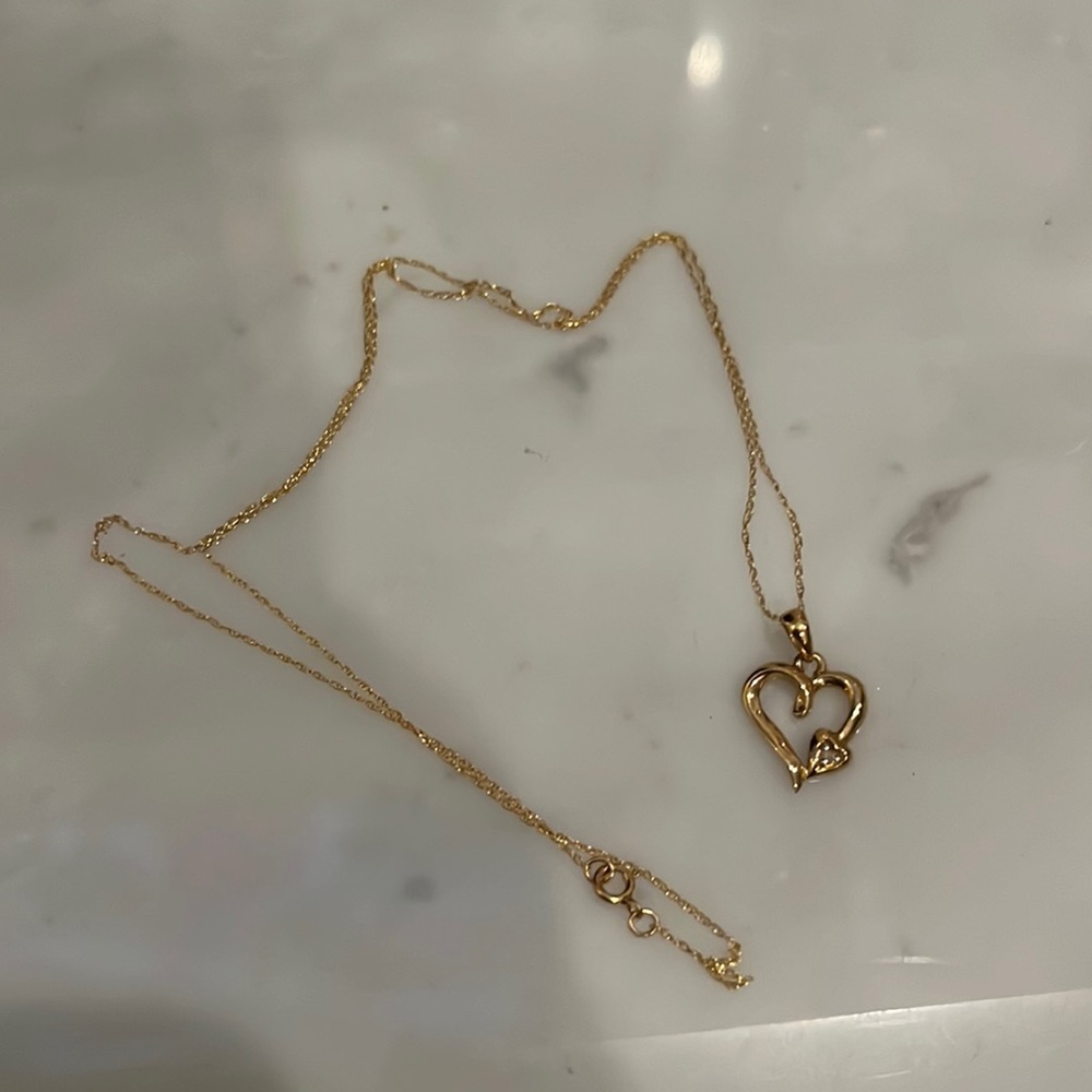 Simple Gold Heart Necklace